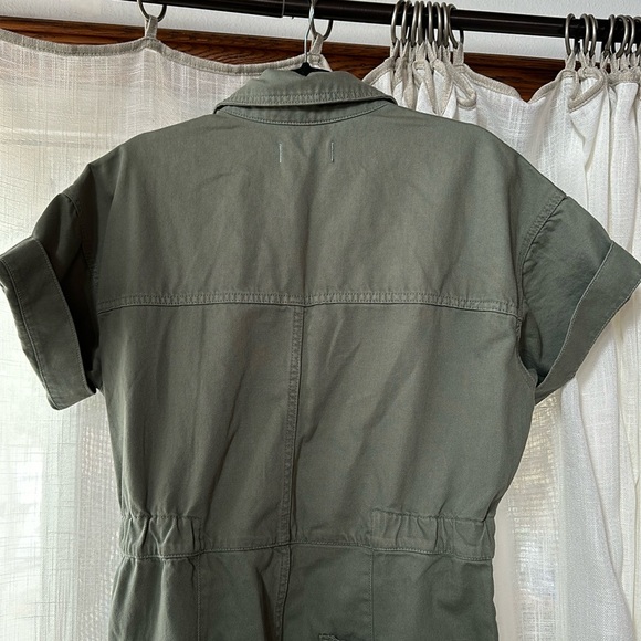 Free People Marci Jumpsuit in Washed Army MEDIUM NWT PRICE FIRMMM - Picture 3 of 6